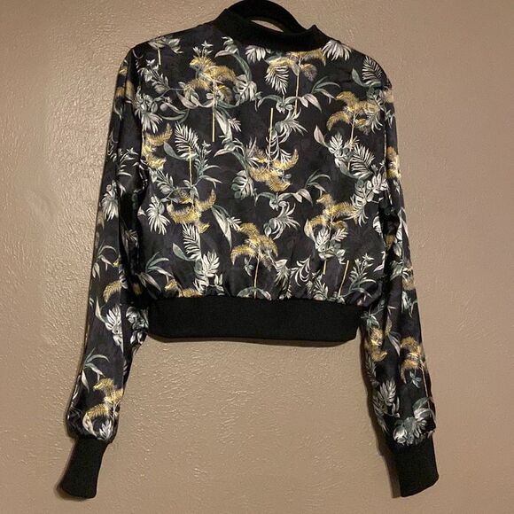 Victoria's Secret Black Luxe Palm Satin Feel Bomber Cropped Jacket Size S - Picture 5 of 7